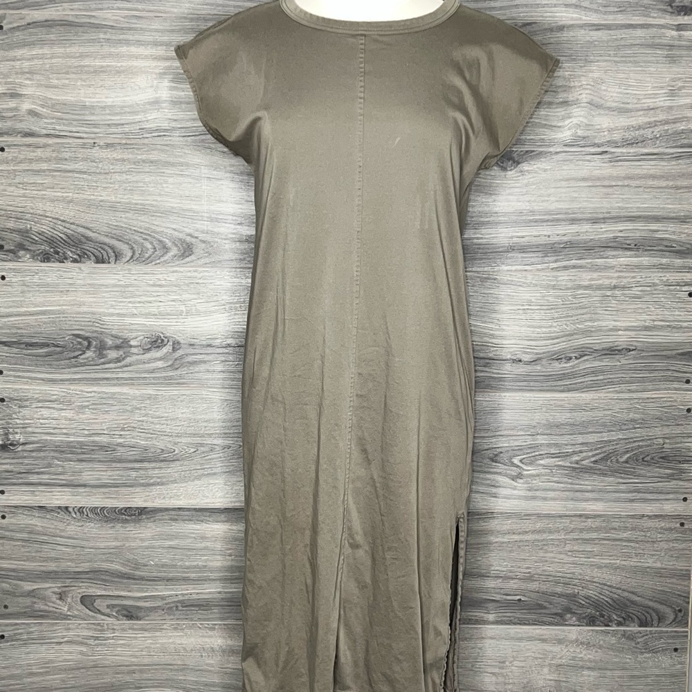 Everlane Short Sleeve Dress size Medium